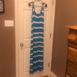Super cute summer maxi dress blue and reminds me of the ocean